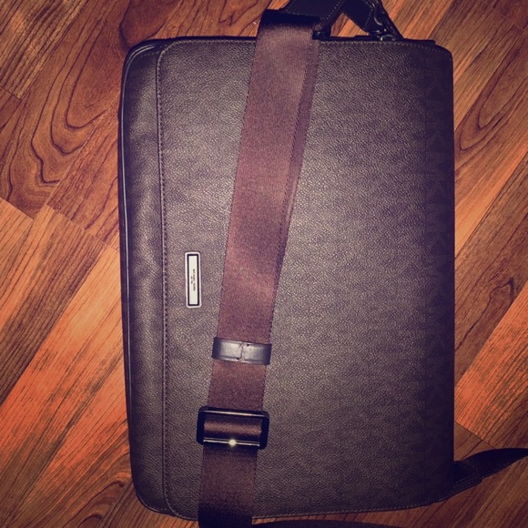 Michael Kors Laptop carrying case - Picture 1 of 3